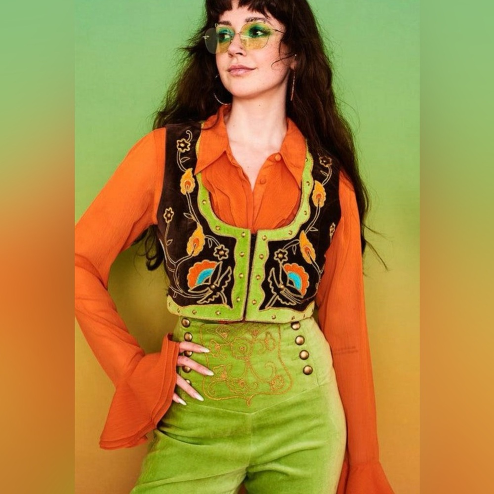 The Hippie Shake Like Dreamers Do Green Velvet Pants - Picture 2 of 6